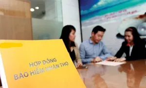 Doanh thu bảo hiểm nhân thọ tiếp tục giảm