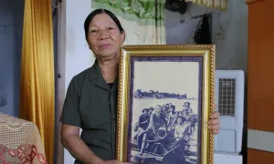 Đời thực của cô lái đò trong phim 'Mưa đỏ'